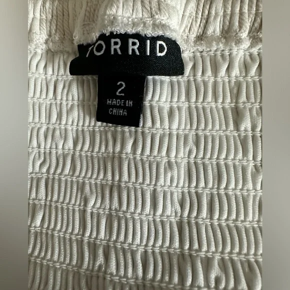 Torrid Dress Sleeveless Beige/White Challis Asymmetrical Button Front Size 2 - Picture 6 of 7